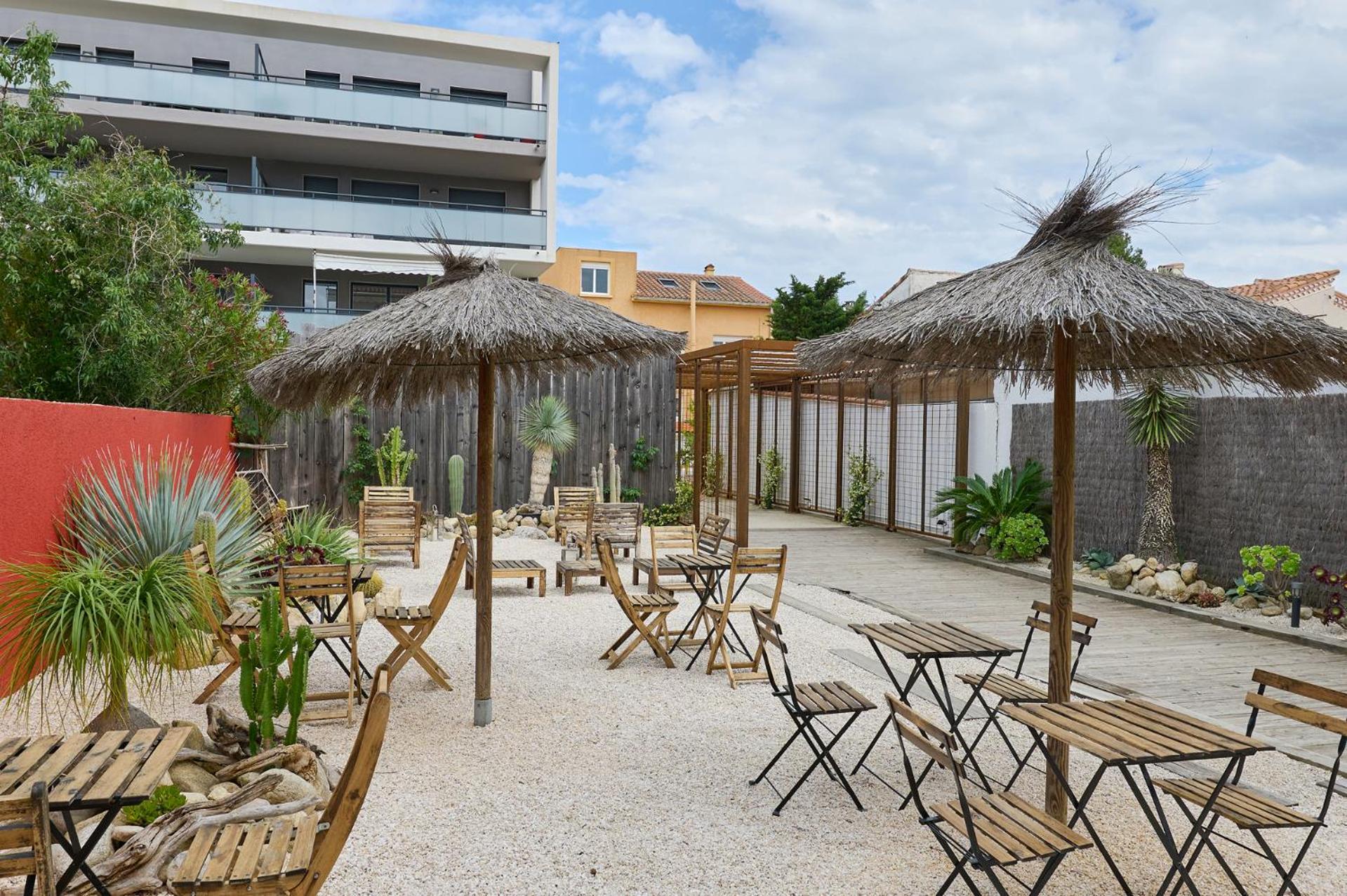 Hotel Les Mimosas Аржеле-сюр-Мер Екстер'єр фото